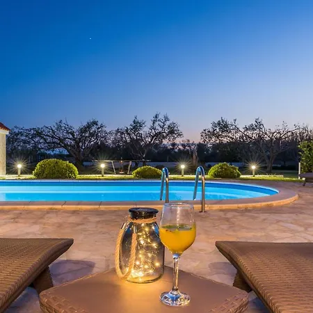 Family Friendly House With A Swimming Pool Privlaka, Zadar - 21280