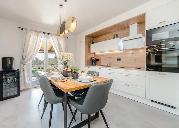 Family Friendly House With A Swimming Pool Privlaka, Zadar - 21280 *