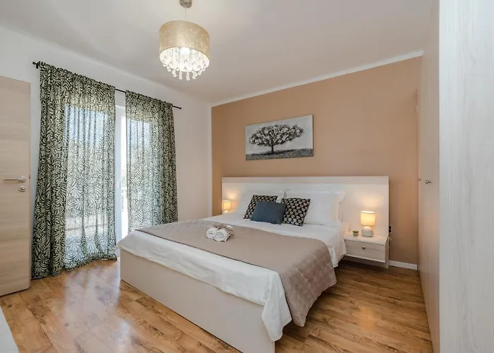 펜션 Family Friendly House With A Swimming Pool Privlaka, Zadar - 21280